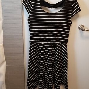 3/$15! BCX B&W Stripe Fit & Flare Cap Sleeve Dress